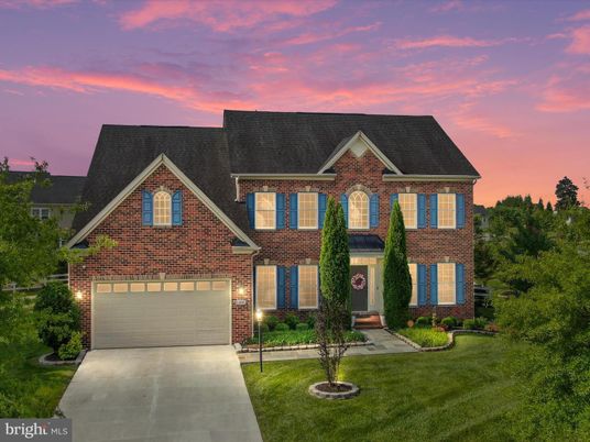 Attached, Exterior, Facade, Brick Facade, Brick Traditional