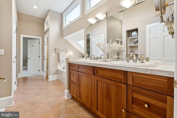 Bathroom, Dual Sink Vanities, Interior, Recessed Lighting, Tile Countertops