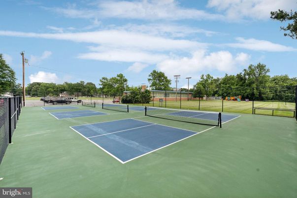 Exterior, Tennis Courts