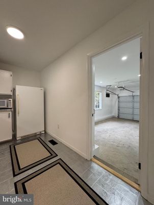Garage, Interior, Recessed Lighting