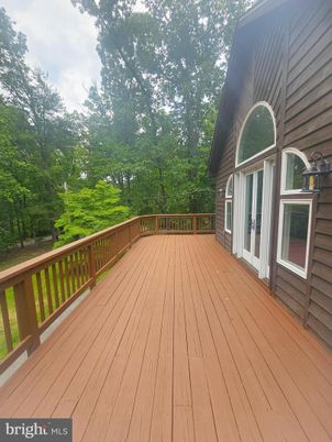 Exterior, Wood Texture Flooring