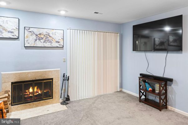 Fireplace, Interior, Recessed Lighting