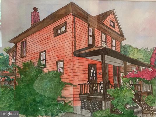 Exterior, Facade, Log Home