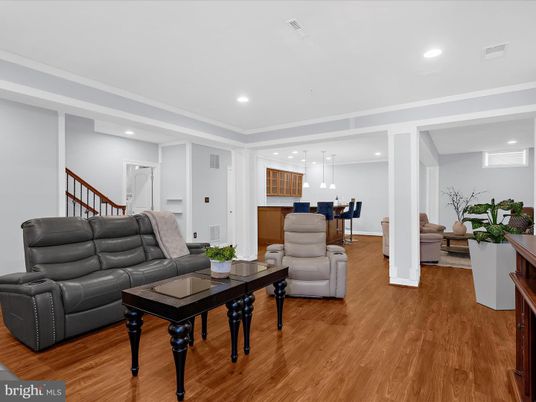 Dining room, Interior, Living room, Pendant Lights, Recessed Lighting, Wood Texture Flooring