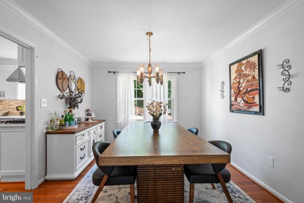 Chandelier, Dining room, Interior, Wood Texture Flooring