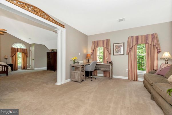 Home Office, Interior