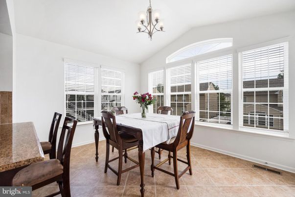 Chandelier, Dining room, Interior