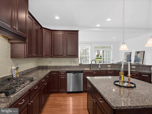Interior, Kitchen, Pendant Lights, Recessed Lighting, Wood Texture Flooring