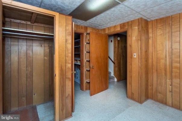 Interior, Wooden Walls
