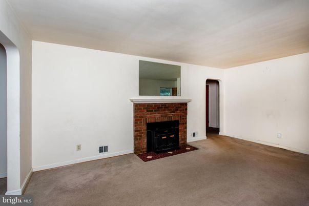 Empty room, Fireplace, Interior