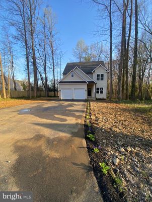 Backyard, Detached Garage, Exterior