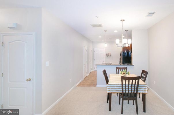 Dining room, Interior, Kitchen, Pendant Lights, Recessed Lighting, Wood Texture Flooring