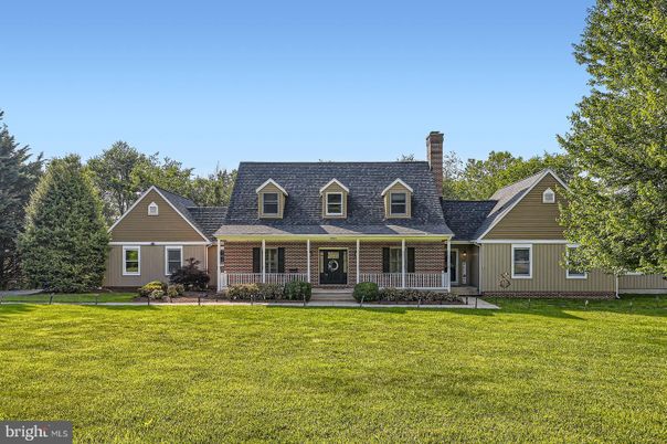 Backyard, Exterior, Facade, Brick Facade, Cape Cod
