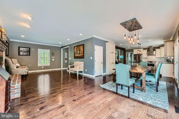 Dining room, Interior, Kitchen, Pendant Lights, Recessed Lighting, Stainless Steel Appliances, Wood Texture Flooring