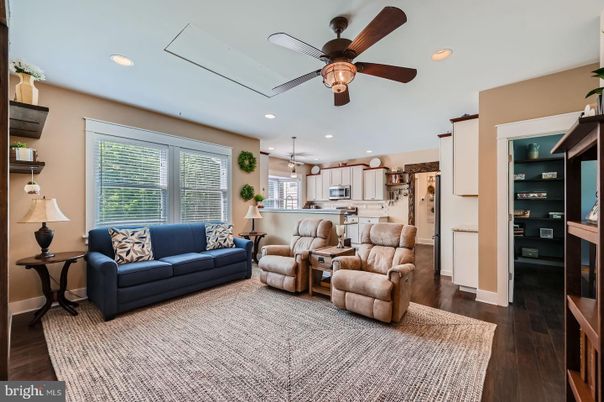 Interior, Kitchen, Living room, Pendant Lights, Recessed Lighting, Stainless Steel Appliances, Wood Texture Flooring