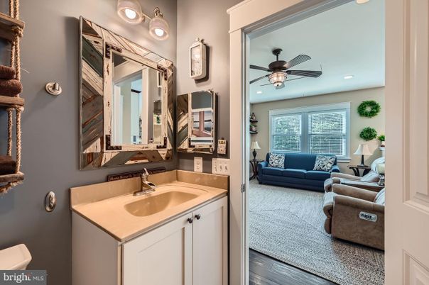 Bathroom, Dual Sink Vanities, Interior, Living room, Recessed Lighting