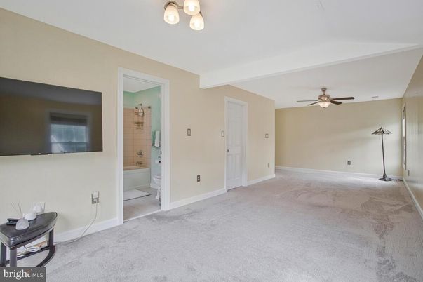 Bathroom, Empty room, Interior