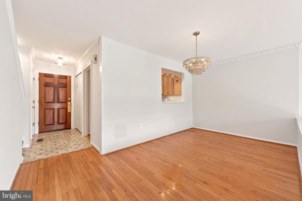 Chandelier, Empty room, Interior, Wood Texture Flooring