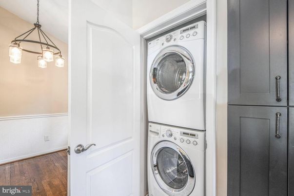 Interior, Pendant Lights, Utility Closets, Washer, Wood Texture Flooring