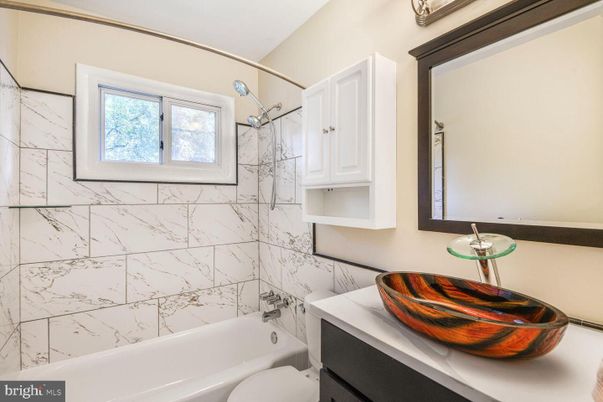 Bathroom, Interior, Marble Walls
