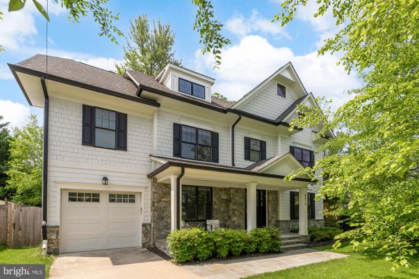 Attached, Exterior, Facade, Farmhouse