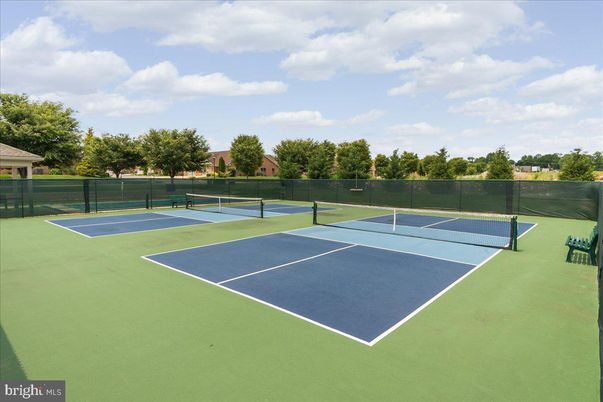 Exterior, Tennis Courts