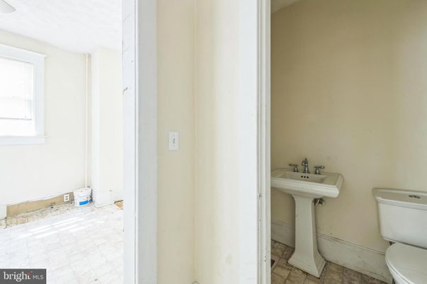 Bathroom, Interior