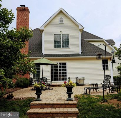 Exterior, Facade, Farmhouse