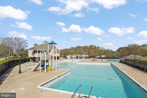 Exterior, Playground, Pool