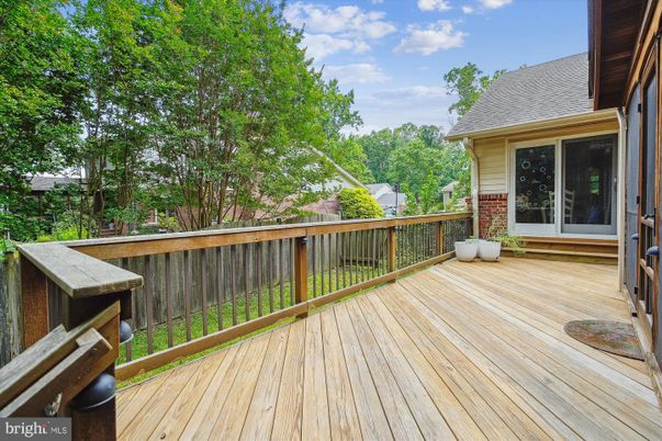 Exterior, Wood Texture Flooring
