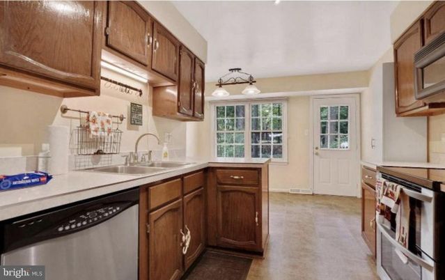 Interior, Kitchen, Pendant Lights