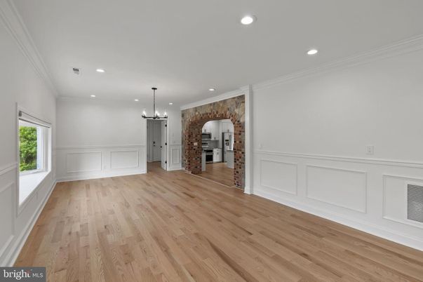Empty room, Interior, Pendant Lights, Recessed Lighting, Wood Texture Flooring
