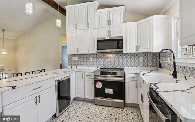 Interior, Kitchen, Pendant Lights, Stainless Steel Appliances