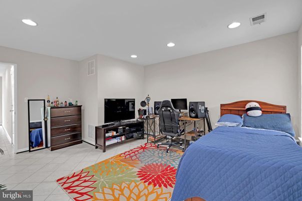 Bedroom, Home Office, Interior, Recessed Lighting