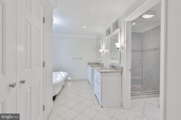 Bathroom, Dual Sink Vanities, Glass Shower, Interior, Recessed Lighting
