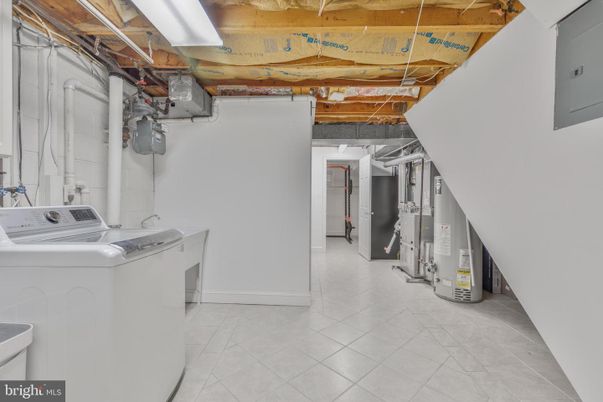 Interior, Washer