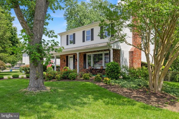 Exterior, Facade, Brick Facade, American Foursquare