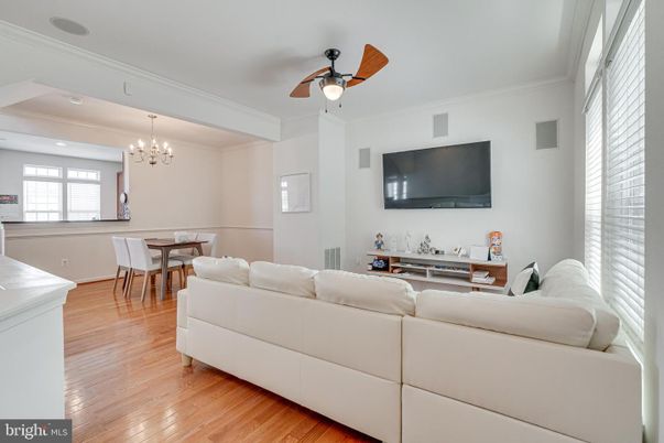 Chandelier, Dining room, Interior, Living room, Recessed Lighting, Wood Texture Flooring