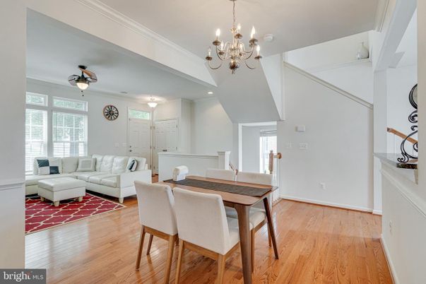 Chandelier, Dining room, Interior, Living room, Recessed Lighting, Wood Texture Flooring