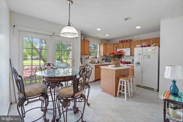 Dining room, Interior, Kitchen, Pendant Lights, Recessed Lighting