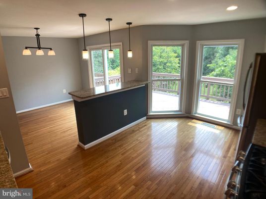 Empty room, Interior, Pendant Lights, Recessed Lighting, Wood Texture Flooring