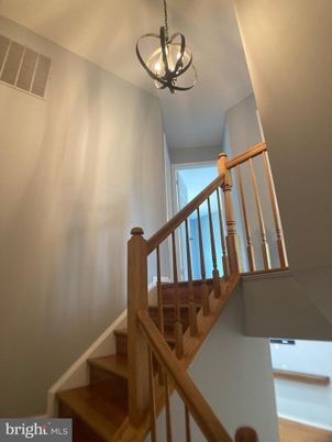Chandelier, Interior