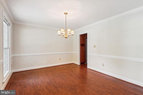 Chandelier, Empty room, Interior, Wood Texture Flooring