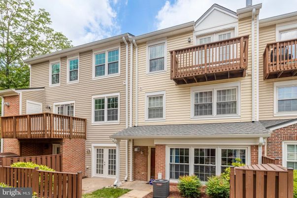 Exterior, Facade, Brick Facade, Rowhouse