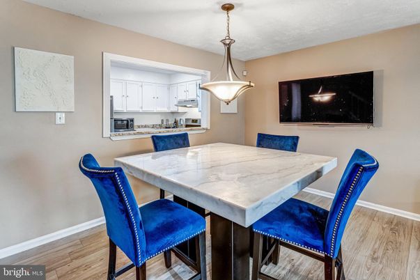 Dining room, Interior, Kitchen, Pendant Lights, Wood Texture Flooring