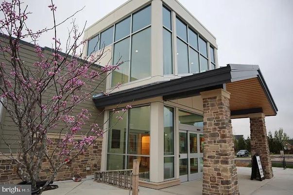 Exterior, Facade, Brick Facade, Modern