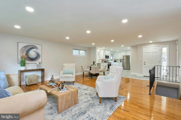 Dining room, Interior, Kitchen, Living room, Recessed Lighting, Wood Texture Flooring