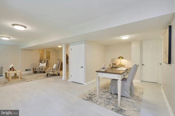 Home Office, Interior, Recessed Lighting, Wood Texture Flooring