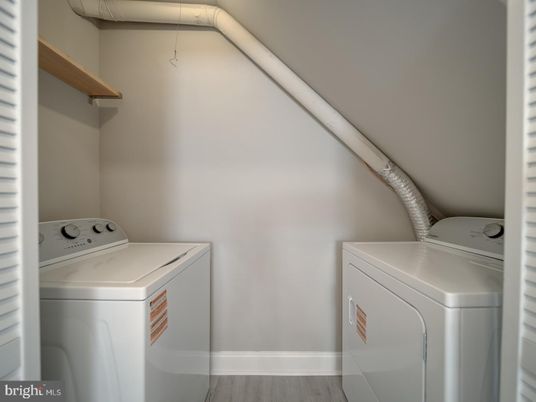 Interior, Utility Closets, Washer, Wood Texture Flooring