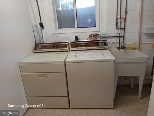 Interior, Washer